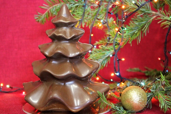 Большая шоколадная ёлка